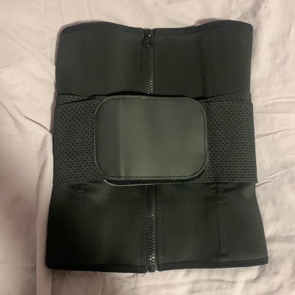 WAIST TRAINER